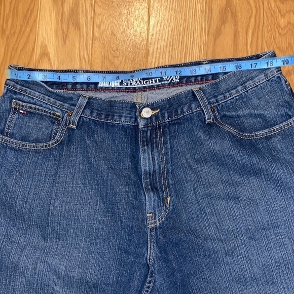 Tommy Hilfiger Men’s Classic Straight Blue Jeans (Size 40/32) - Picture 7 of 10